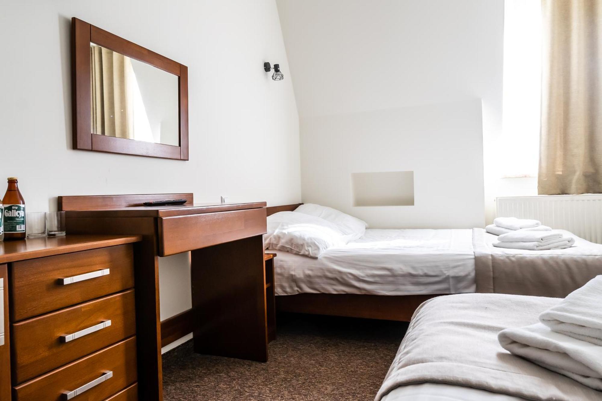 Hotel Palacowa Narol Extérieur photo