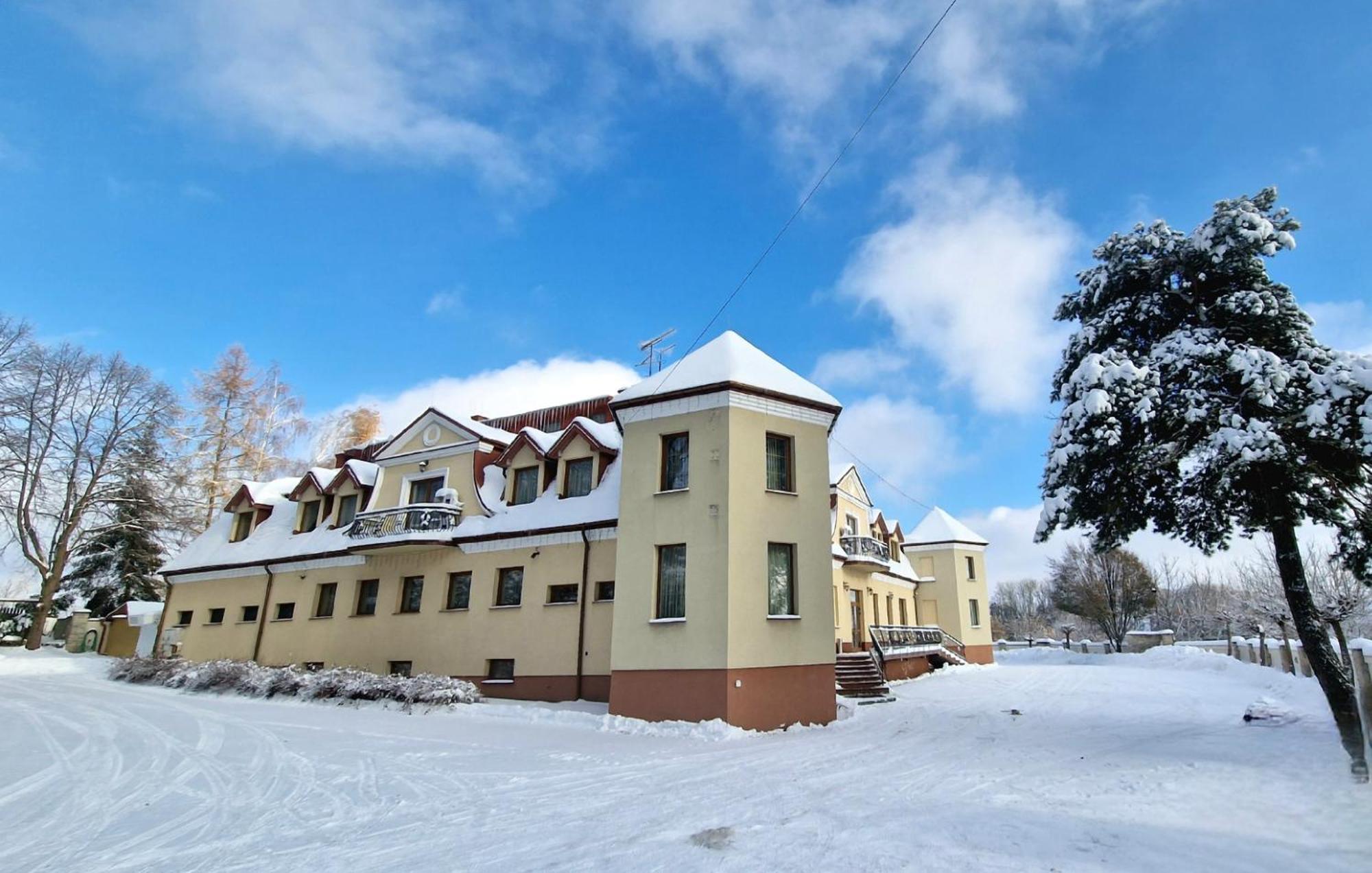 Hotel Palacowa Narol Extérieur photo